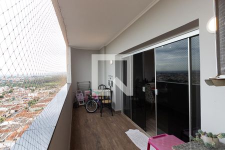 Apartamento para alugar com 148m², 3 quartos e 2 vagasVaranda