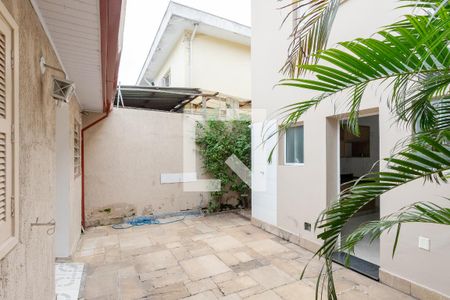 Quintal de casa à venda com 2 quartos, 145m² em Brooklin Paulista, São Paulo