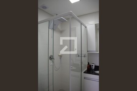 Banheiro de apartamento para alugar com 1 quarto, 31m² em Rebouças, Curitiba