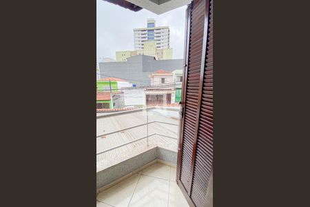 Casa à venda com 140m², 3 quartos e 3 vagas Casa à venda com 140m², 3 quartos e 3 vagasVaranda Suite