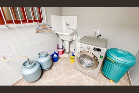 Casa à venda com 140m², 3 quartos e 3 vagas Casa à venda com 140m², 3 quartos e 3 vagasÁrea de Serviço