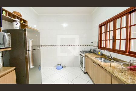 Casa à venda com 140m², 3 quartos e 3 vagas Casa à venda com 140m², 3 quartos e 3 vagasCozinha