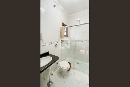 Casa à venda com 140m², 3 quartos e 3 vagas Casa à venda com 140m², 3 quartos e 3 vagasBanheiro da Suíte