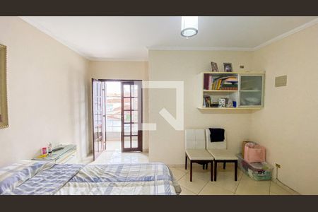 Casa à venda com 140m², 3 quartos e 3 vagas Casa à venda com 140m², 3 quartos e 3 vagasSuite