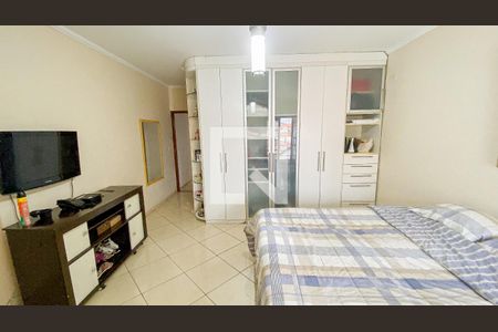 Casa à venda com 140m², 3 quartos e 3 vagas Casa à venda com 140m², 3 quartos e 3 vagasSuite