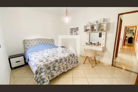 Casa à venda com 140m², 3 quartos e 3 vagas Casa à venda com 140m², 3 quartos e 3 vagasQuarto 1