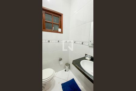 Casa à venda com 140m², 3 quartos e 3 vagas Casa à venda com 140m², 3 quartos e 3 vagasLavabo