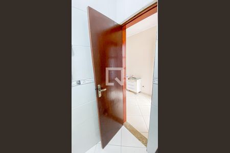 Casa à venda com 140m², 3 quartos e 3 vagas Casa à venda com 140m², 3 quartos e 3 vagasBanheiro da Suíte