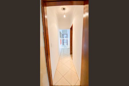 Casa à venda com 140m², 3 quartos e 3 vagas Casa à venda com 140m², 3 quartos e 3 vagasCorredor