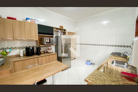 Casa à venda com 140m², 3 quartos e 3 vagas Casa à venda com 140m², 3 quartos e 3 vagasCozinha