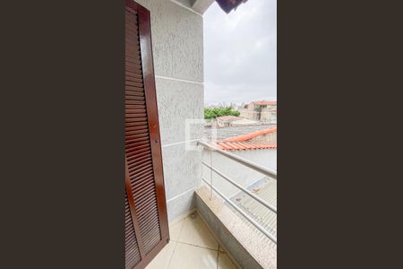 Casa à venda com 140m², 3 quartos e 3 vagas Casa à venda com 140m², 3 quartos e 3 vagasVaranda Suite