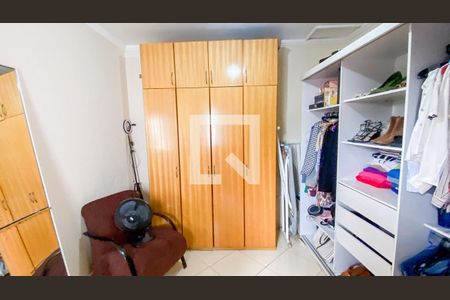 Casa à venda com 140m², 3 quartos e 3 vagas Casa à venda com 140m², 3 quartos e 3 vagasQuarto 2