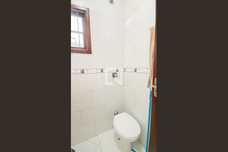 Casa à venda com 140m², 3 quartos e 3 vagas Casa à venda com 140m², 3 quartos e 3 vagasBanheiro Social