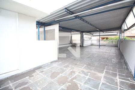Casa para alugar com 180m², 2 quartos e sem vagaVaranda