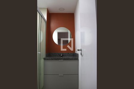 Banheiro  de apartamento para alugar com 1 quarto, 25m² em Pinheiros, São Paulo