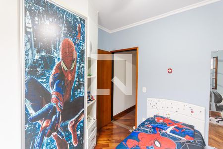 Casa à venda com 185m², 4 quartos e 4 vagasSuíte 2