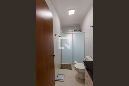 Casa à venda com 185m², 4 quartos e 4 vagasBanheiro da Suíte 1