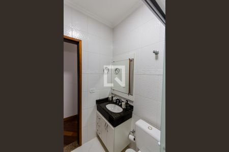 Casa à venda com 185m², 4 quartos e 4 vagasBanheiro Social