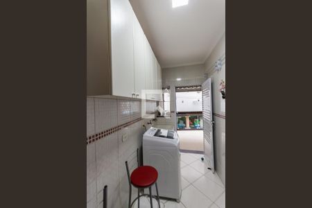 Casa à venda com 185m², 4 quartos e 4 vagasÁrea de Serviço