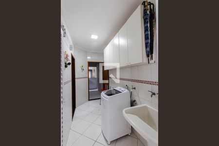 Casa à venda com 185m², 4 quartos e 4 vagasÁrea de Serviço