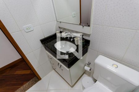 Casa à venda com 185m², 4 quartos e 4 vagasBanheiro Social