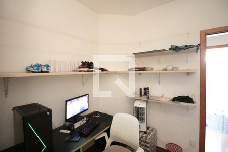 Apartamento à venda com 110m², 3 quartos e 2 vagasQuarto 2