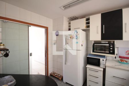 Apartamento à venda com 110m², 3 quartos e 2 vagasCozinha