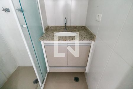 Studio para alugar com 32m², 1 quarto e 1 vaga Studio para alugar com 32m², 1 quarto e 1 vagaBanheiro