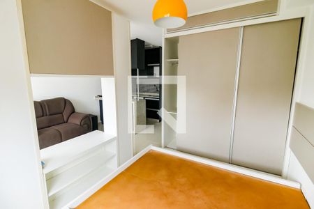 Studio para alugar com 32m², 1 quarto e 1 vaga Studio para alugar com 32m², 1 quarto e 1 vagaQuarto