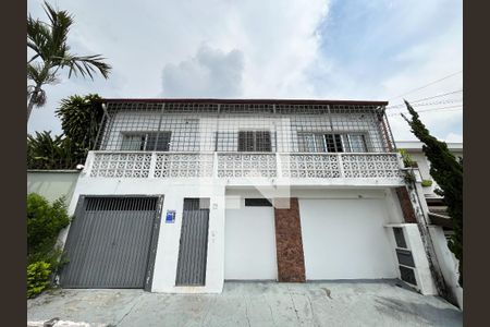 Fachada de casa à venda com 5 quartos, 230m² em Planalto Paulista, São Paulo