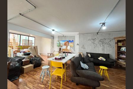 Sala de casa à venda com 5 quartos, 230m² em Planalto Paulista, São Paulo