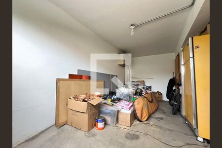 Garagem de casa à venda com 5 quartos, 230m² em Planalto Paulista, São Paulo