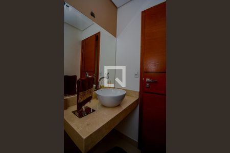 Casa à venda com 253m², 3 quartos e 5 vagasLavabo - detalhe