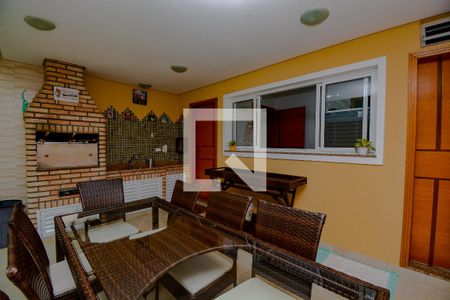 Casa à venda com 253m², 3 quartos e 5 vagasQuintal - churrasqueira