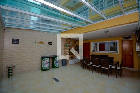Casa à venda com 253m², 3 quartos e 5 vagasQuintal - churrasqueira