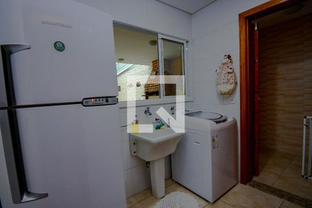 Casa à venda com 253m², 3 quartos e 5 vagasLavanderia