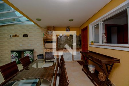 Casa à venda com 253m², 3 quartos e 5 vagasQuintal - churrasqueira