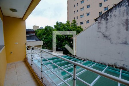 Casa à venda com 253m², 3 quartos e 5 vagasSacada da cozinha