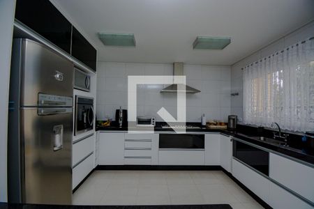 Casa à venda com 253m², 3 quartos e 5 vagasCozinha - Armários