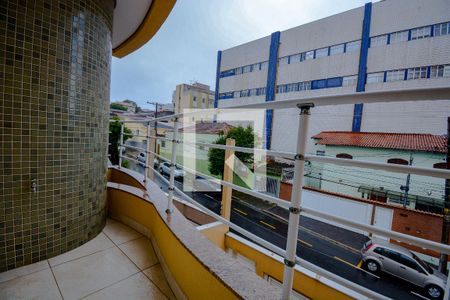 Casa à venda com 253m², 3 quartos e 5 vagasSuite 3 - sacada