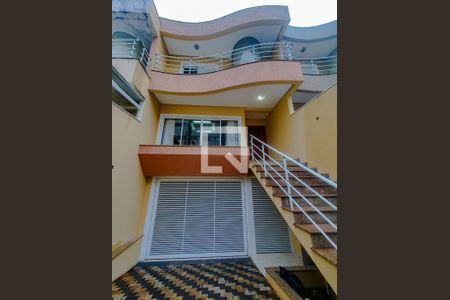 Casa à venda com 253m², 3 quartos e 5 vagasFrente Sobrado