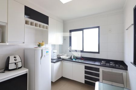Apartamento para alugar com 94m², 3 quartos e 2 vagas Apartamento para alugar com 94m², 3 quartos e 2 vagasCozinha