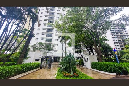 Apartamento à venda com 131m², 2 quartos e 3 vagasFachada