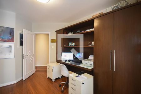 Apartamento à venda com 233m², 4 quartos e 3 vagasSuíte 2