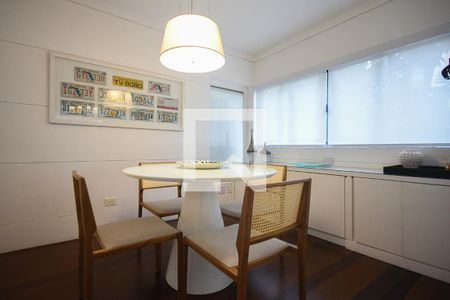 Apartamento à venda com 233m², 4 quartos e 3 vagasCopa