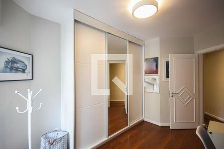 Apartamento à venda com 233m², 4 quartos e 3 vagasSuíte 2