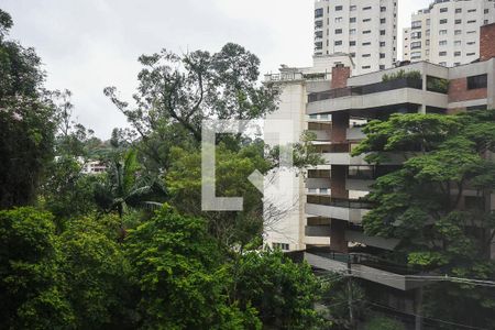 Apartamento à venda com 233m², 4 quartos e 3 vagasVista da Suíte 1