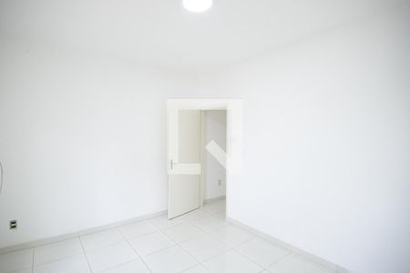 Quarto 1 de casa para alugar com 2 quartos, 150m² em Vila Carmem, São Paulo