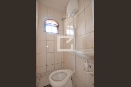 Banheiro de apartamento para alugar com 1 quarto, 12m² em Vila Valqueire, Rio de Janeiro