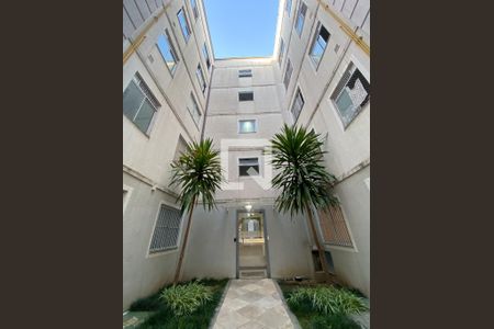 Apartamento à venda com 52m², 2 quartos e 1 vaga Apartamento à venda com 52m², 2 quartos e 1 vagaFachada do bloco